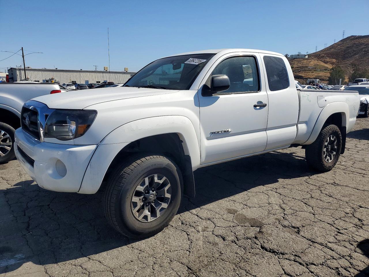 2005 Toyota Tacoma PreRunner, VIN 5TETX62NX5Z087787 — Rear end