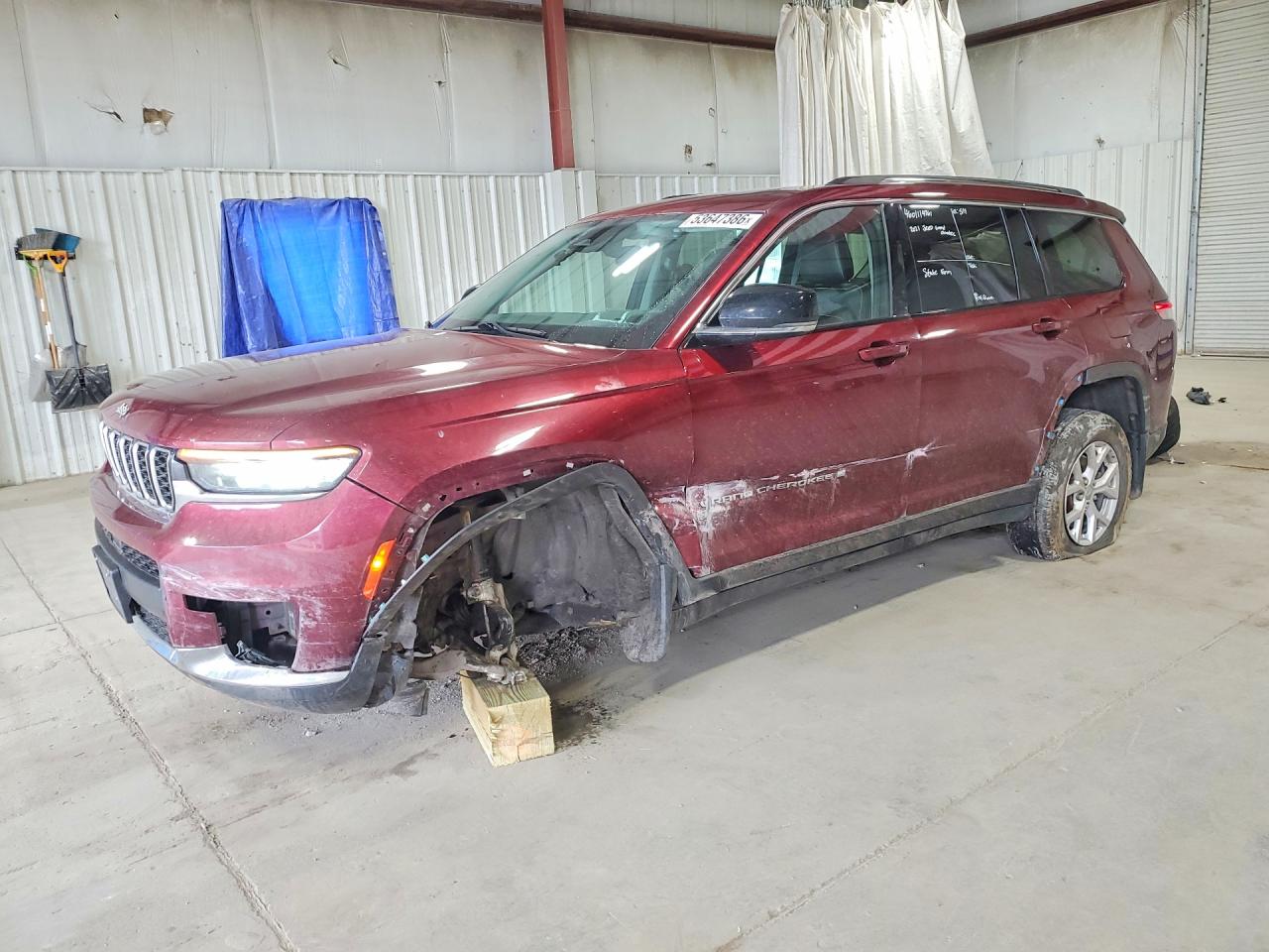 2021 Jeep Grand Cherokee Limited, VIN 1C4RJKBG6M8118846 — Front end