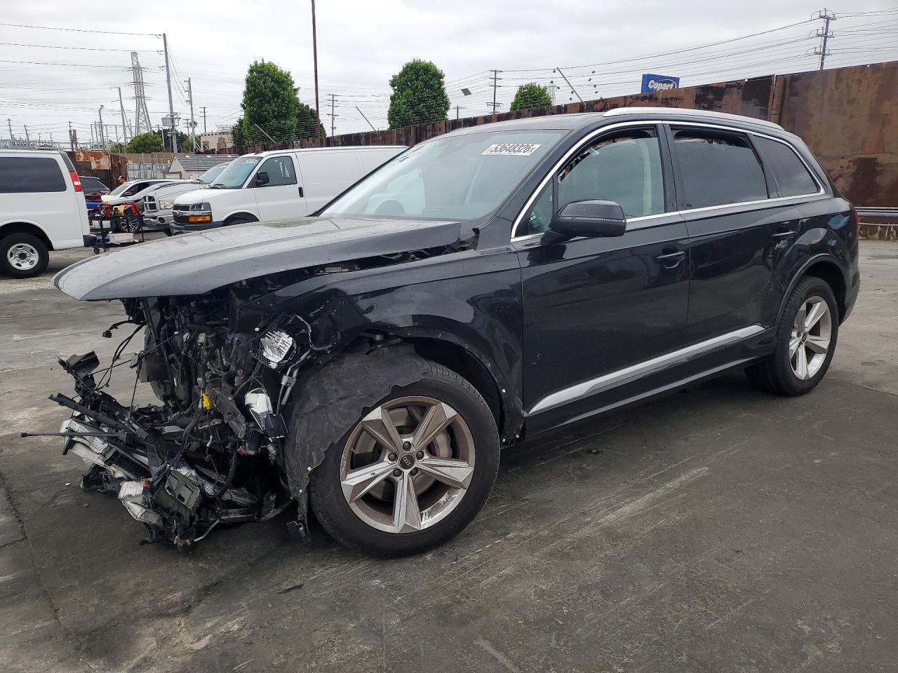 2024 Audi Q7 Premium, VIN WA1ACBF78RD001652 — Перед