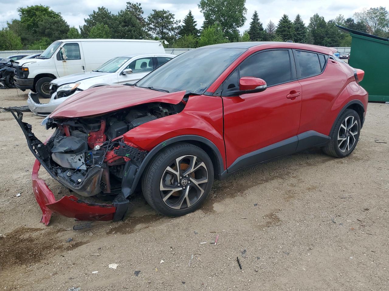 2021 Toyota C-HR XLE, VIN JTNKHMBX4M1117143 — Front end