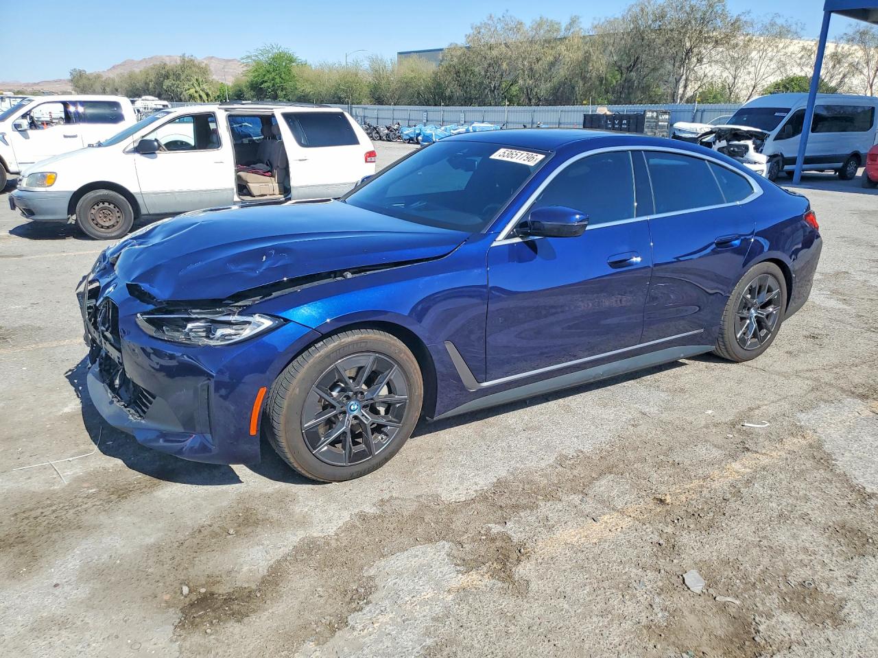 2022 BMW i4 eDrive40, VIN WBY73AW08NFN22199 — Front end