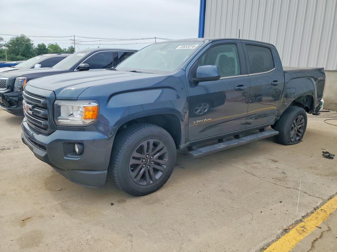 2020 GMC Canyon 4WD SLE, VIN 1GTG6CEN6L1119334 — Rear end