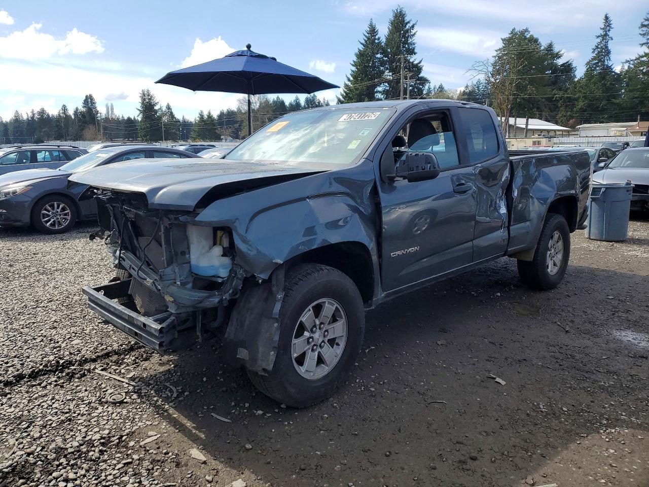 2015 GMC Canyon 2WD, VIN 1GTH5AEA3F1236320 — Front end