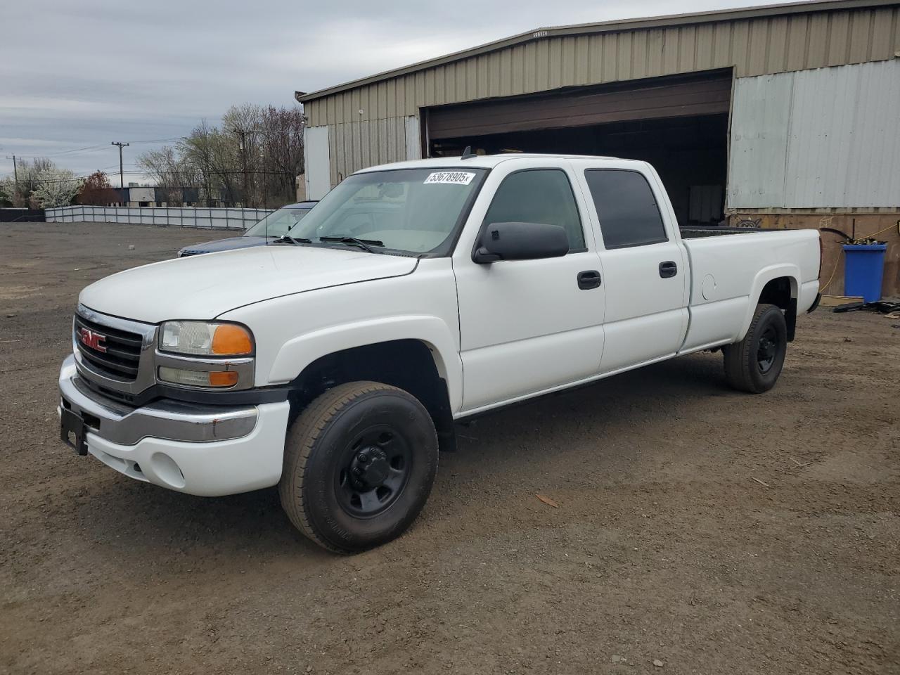 2006 GMC Sierra 3500 DRW SL, VIN 1GTHK33246F119848 — Minor dents and scratches