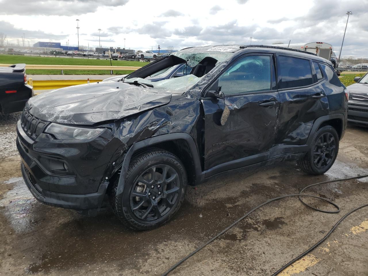 2022 Jeep Compass Latitude, VIN 3C4NJDBB6NT182287 — Rollover