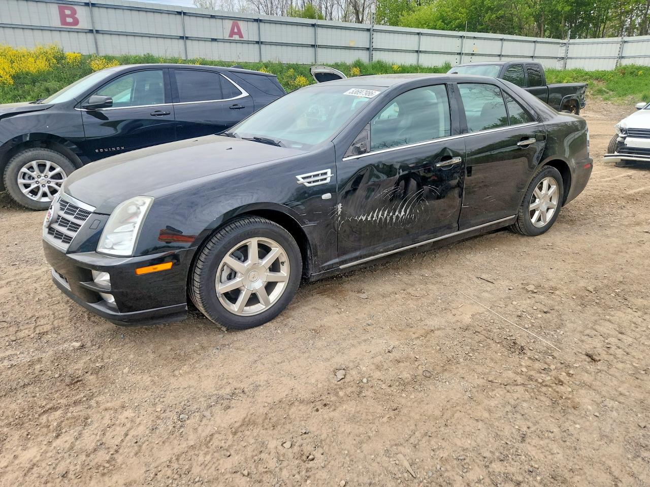 2011 Cadillac STS RWD, VIN 1G6DW6ED5B0109588 — Бок