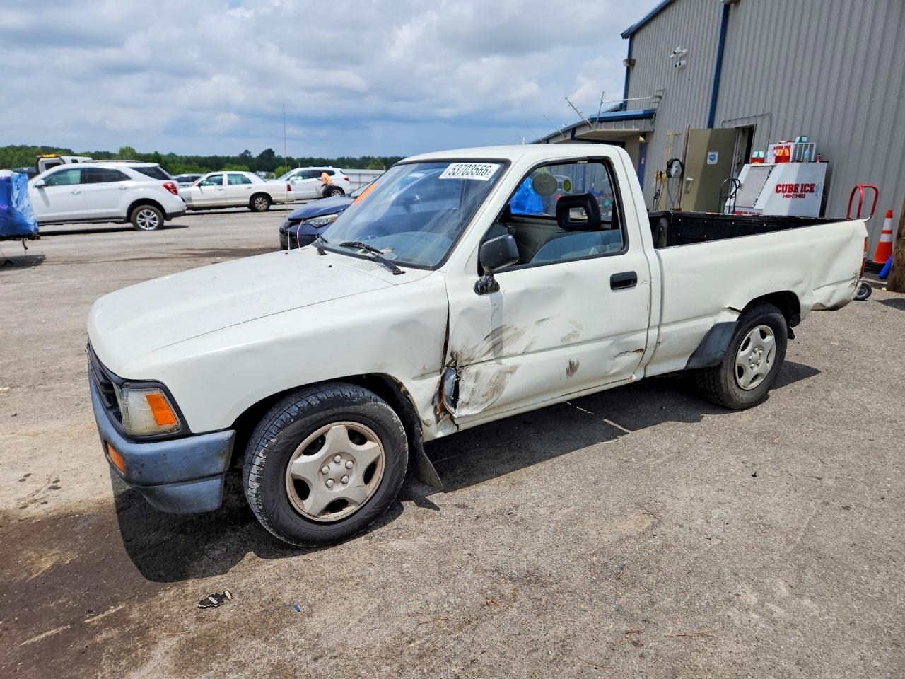 1991 Toyota Pickup, VIN JT4RN81A4M5112551 — Minor dents and scratches