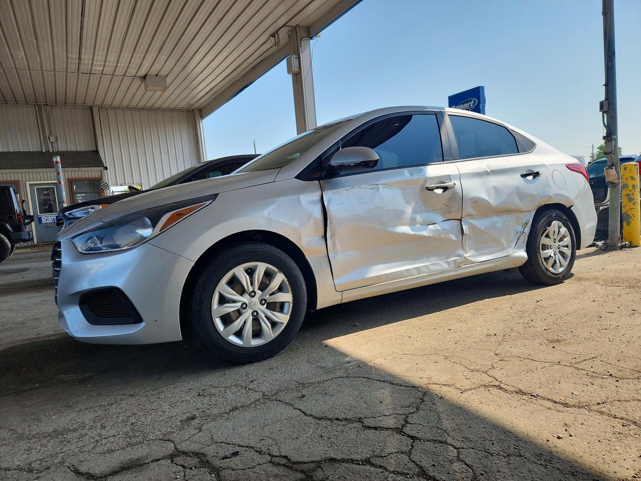2019 Hyundai Accent SE, VIN 3KPC24A36KE045204 — Side