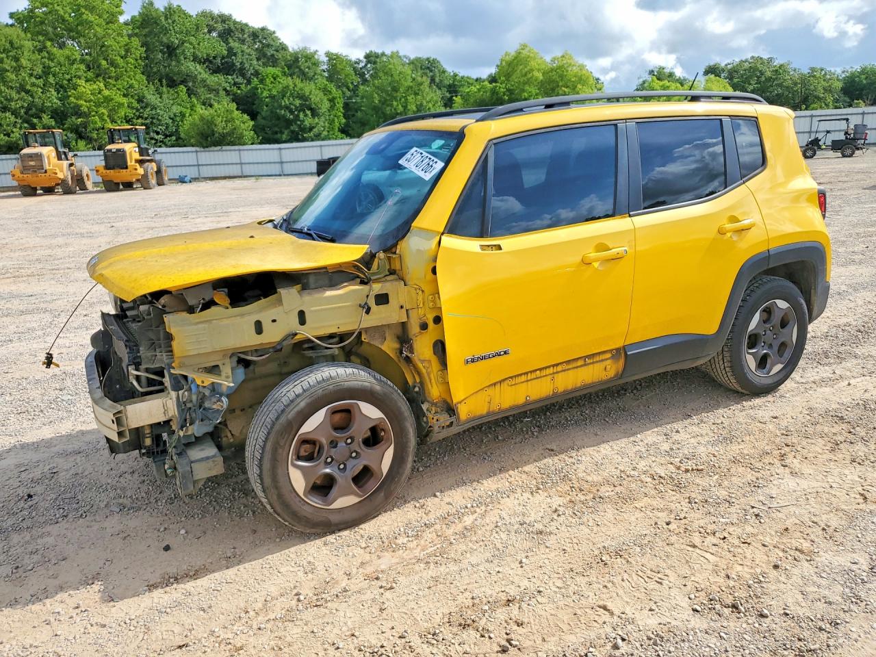 2017 Jeep Renegade Sport, VIN ZACCJAAB2HPE80144 — Front end