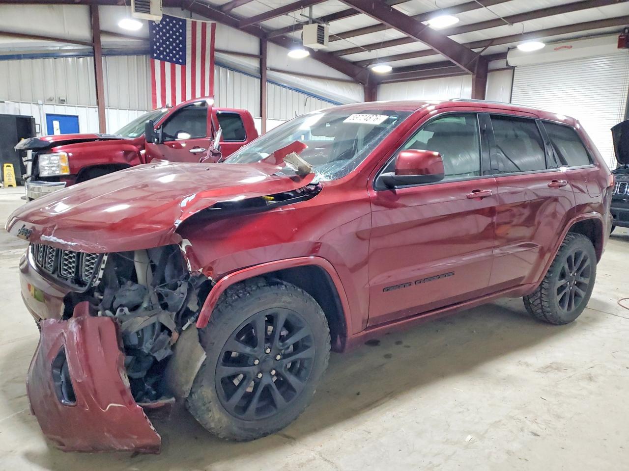 2019 Jeep Grand Cherokee Altitude, VIN 1C4RJFAG4KC587856 — Front end