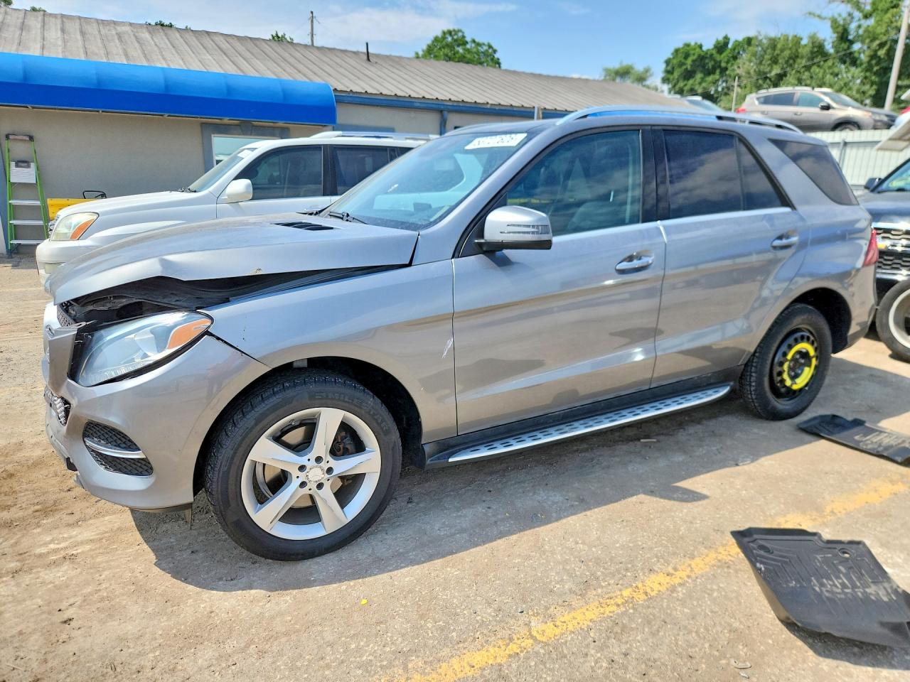 2016 Mercedes-Benz GLE 350, VIN 4JGDA5HB6GA619509 — Front end