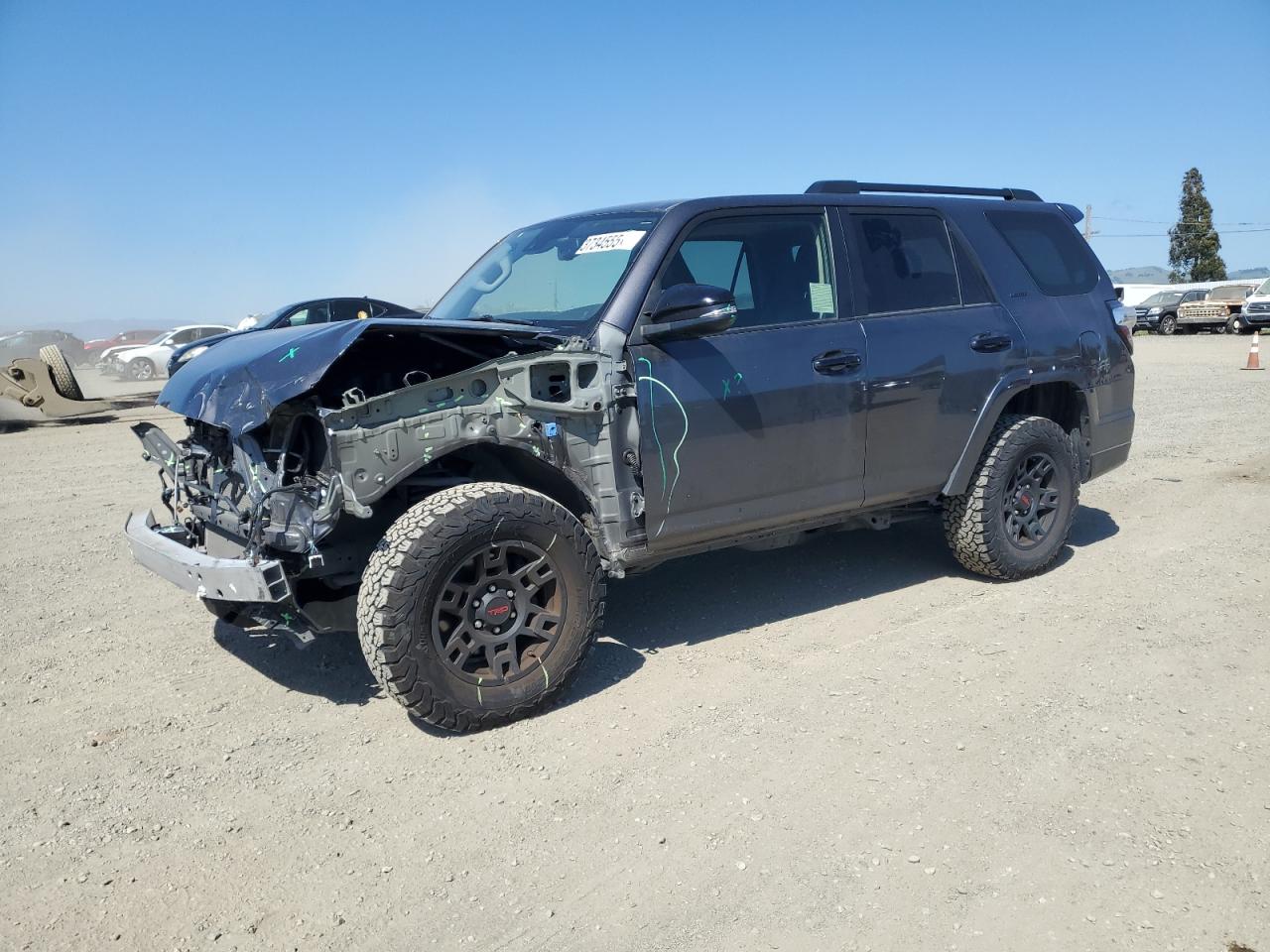 2021 Toyota 4Runner Nightshade, VIN JTEJU5JR5M5963970 — Front end