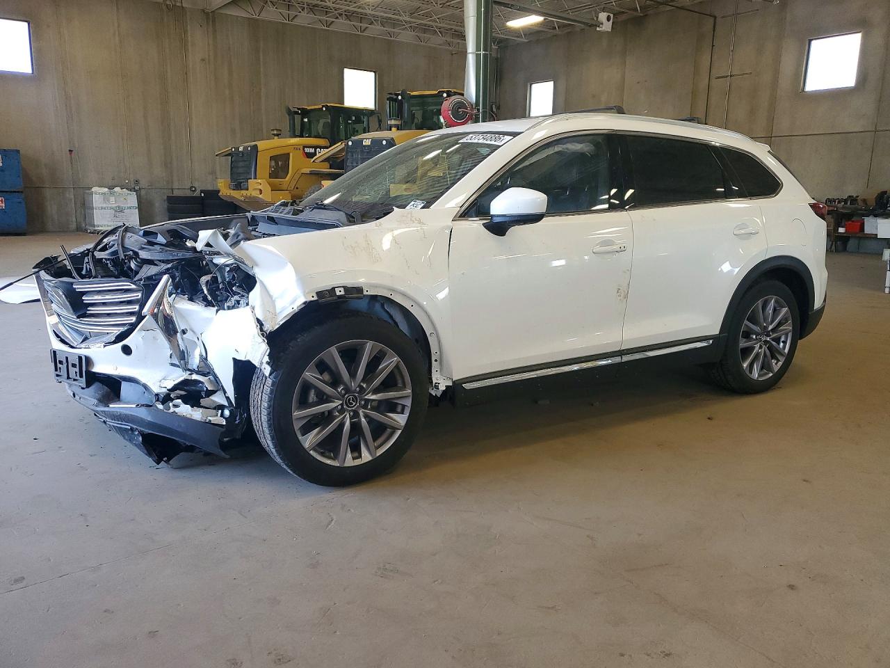 2023 Mazda CX-9 Carbon Edition, VIN JM3TCBDY9P0642329 — Front end