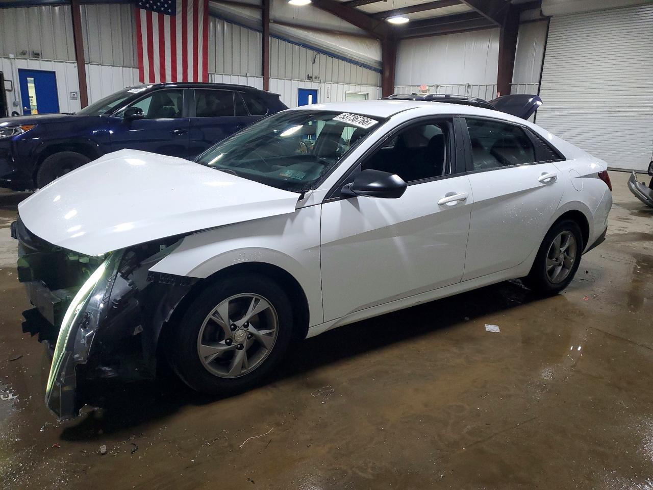 2021 Hyundai Elantra SE, VIN 5NPLL4AG3MH042145 — Front end