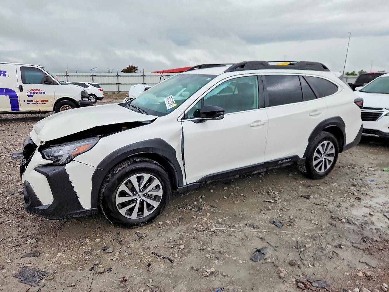 2025 Subaru Outback Premium, VIN 4S4BTACC0S3208727 — Front end