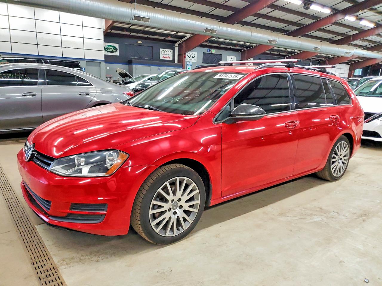 2017 Volkswagen Golf S, VIN 3VW017AU6HM518014 — Minor dents and scratches