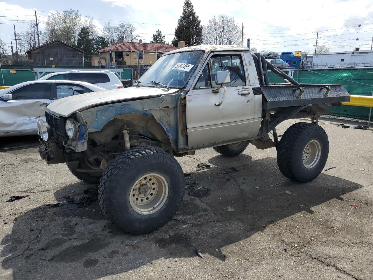 1982 Toyota Pickup, VIN JT4RN38D1C0048967 — Перед