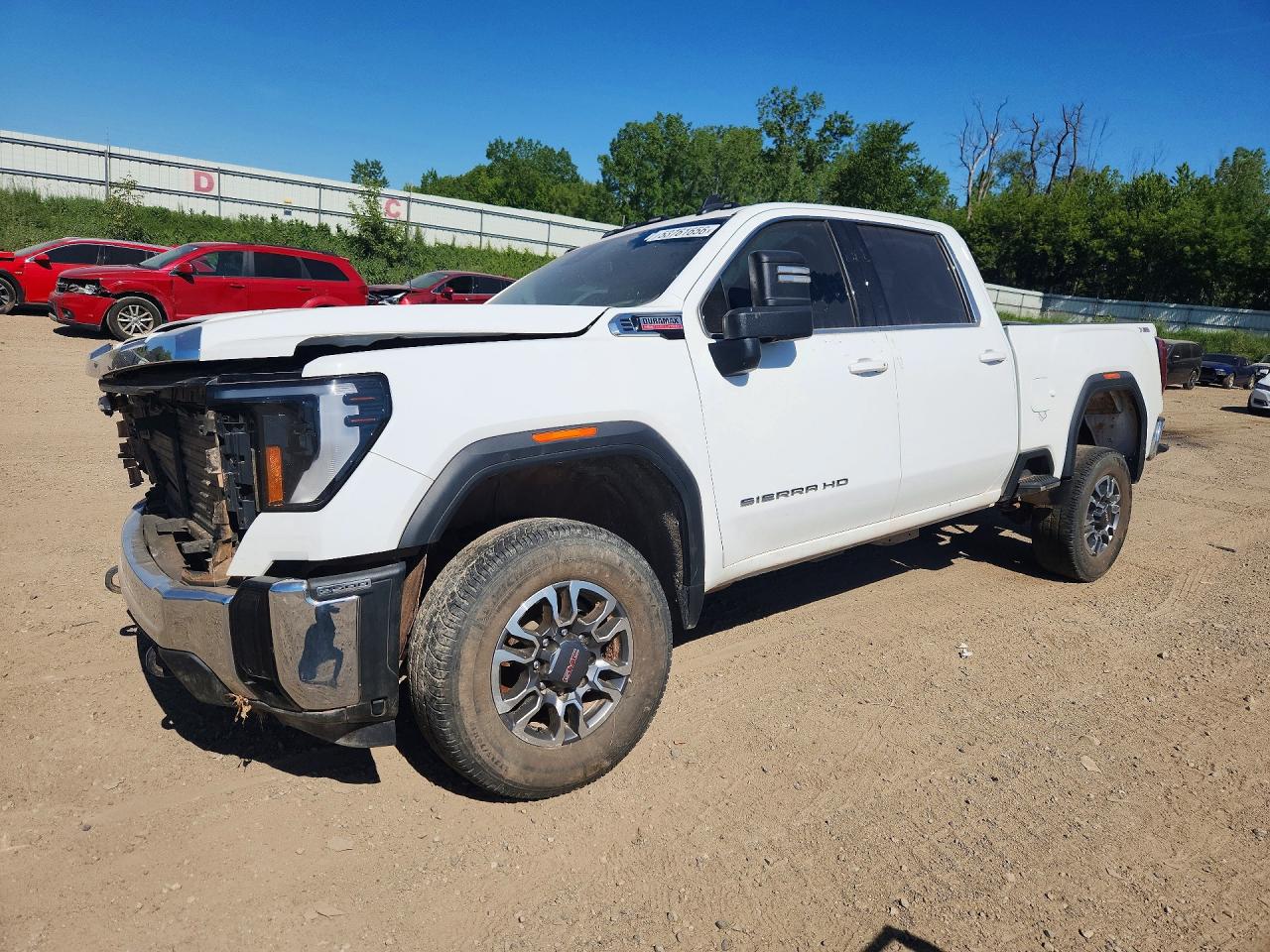 2024 GMC Sierra 2500HD SLE, VIN 1GT49MEY1RF259183 — Front end
