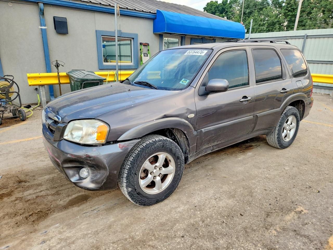 2006 Mazda Tribute Sport, VIN 4F2CZ06196KM28598 — Front end