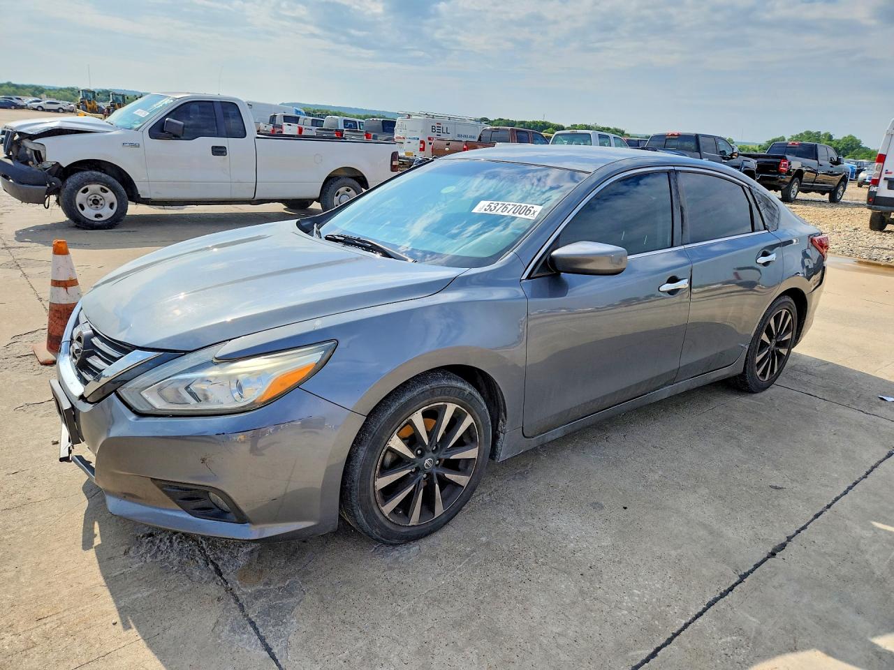 2018 Nissan Altima S, VIN 1N4AL3AP0JC246464 — Rear end