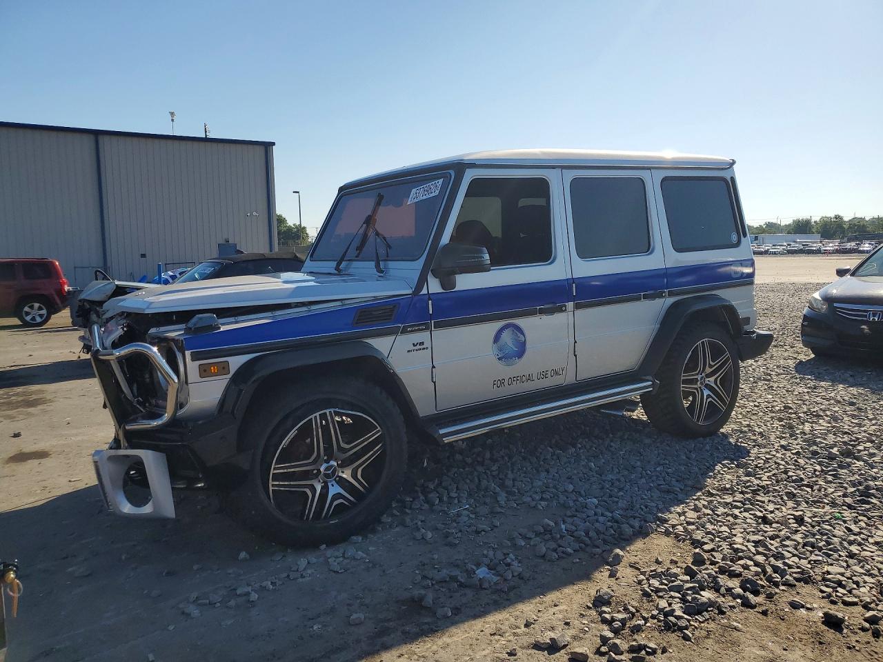 2002 Mercedes-Benz G 500, VIN WDCYR49E22X131126 — Front end