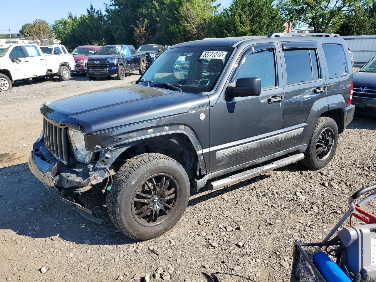 2011 Jeep Liberty Sport, VIN 1J4PN2GK9BW505662 — Front end
