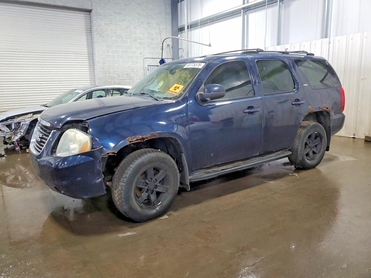 2007 GMC Yukon SLT, VIN 1GKFK13027J226863 — Front end