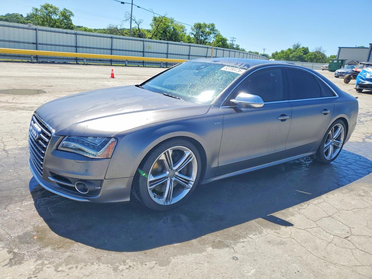 2014 Audi S8, VIN WAUD2AFD4EN004233 — Normal wear