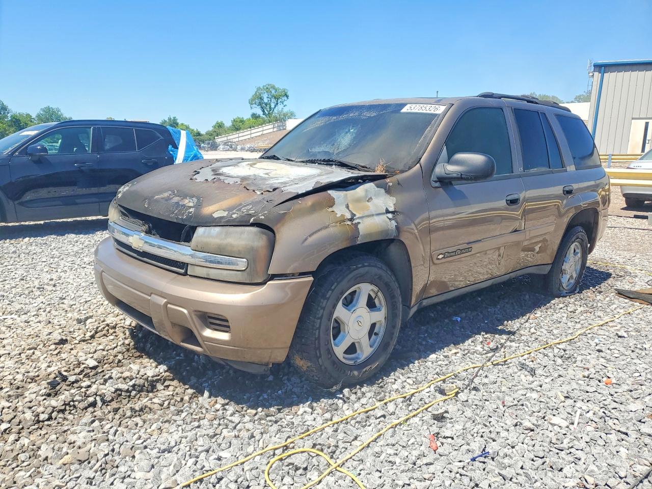 2002 Chevrolet TrailBlazer LS, VIN 1GNDS13S722454727 — Engine fire