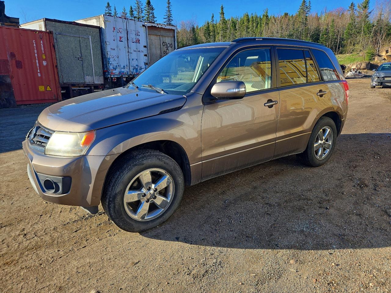 2013 Suzuki Grand Vitara, VIN JS3TD0D44D4100049 — Rear end