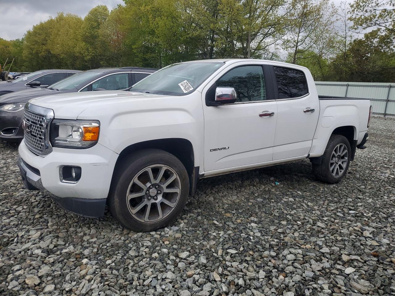2018 GMC Canyon 4WD Denali, VIN 1GTP6EE13J1302082 — Minor dents and scratches