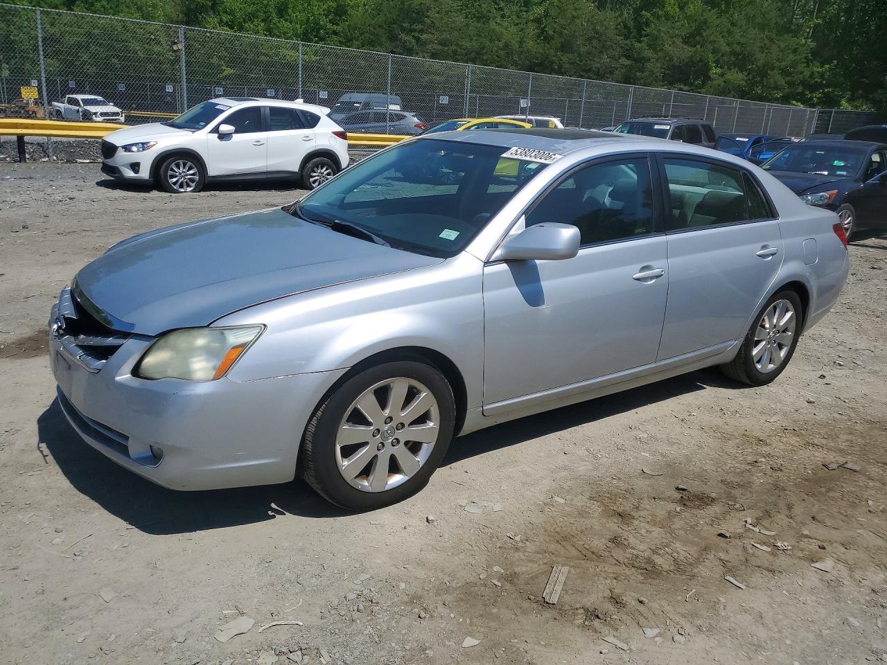 2006 Toyota Avalon XLS, VIN 4T1BK36B26U112440 — Front end