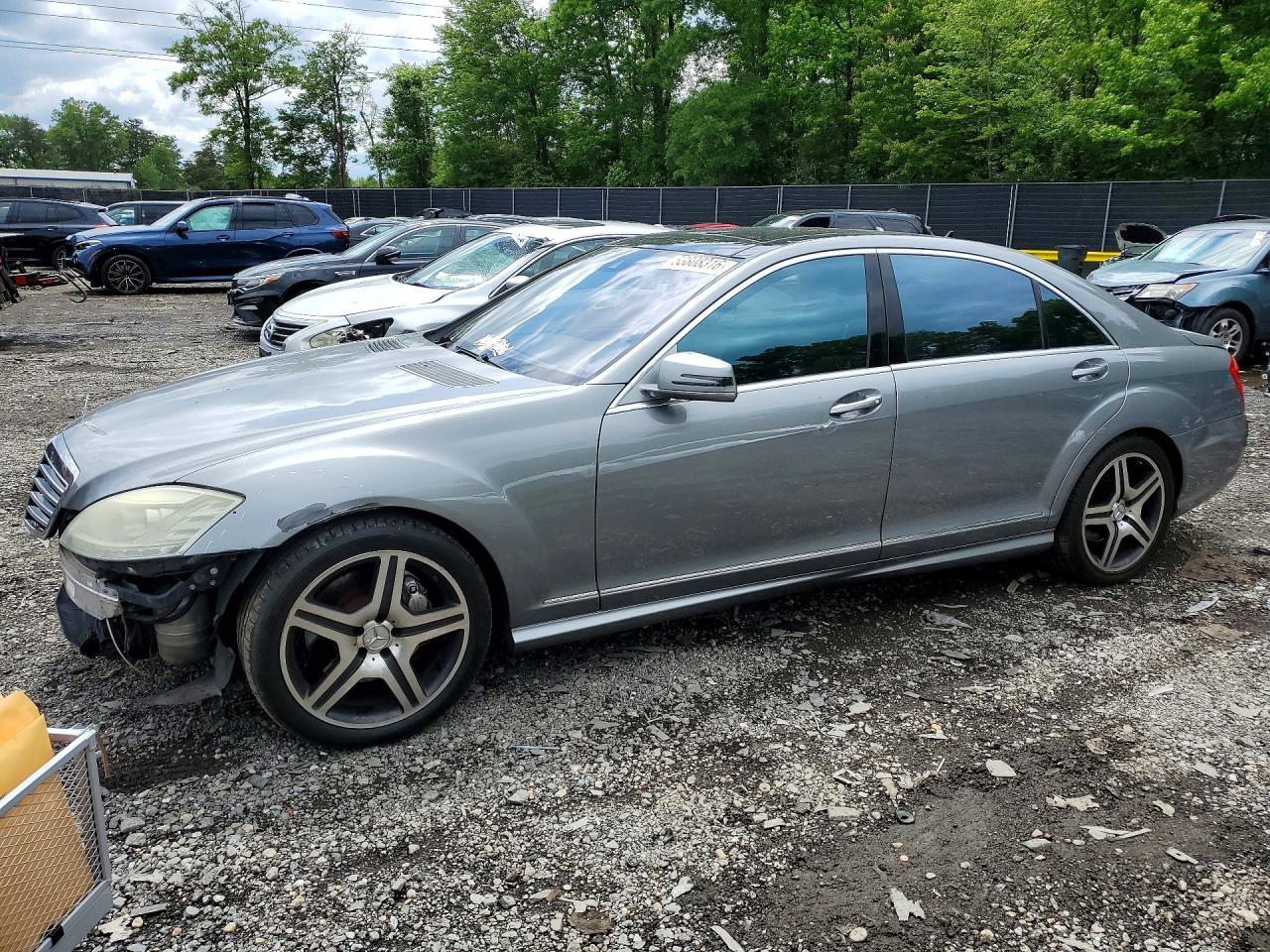 2011 Mercedes-Benz S 550, VIN WDDNG7BBXBA375891 — Front end