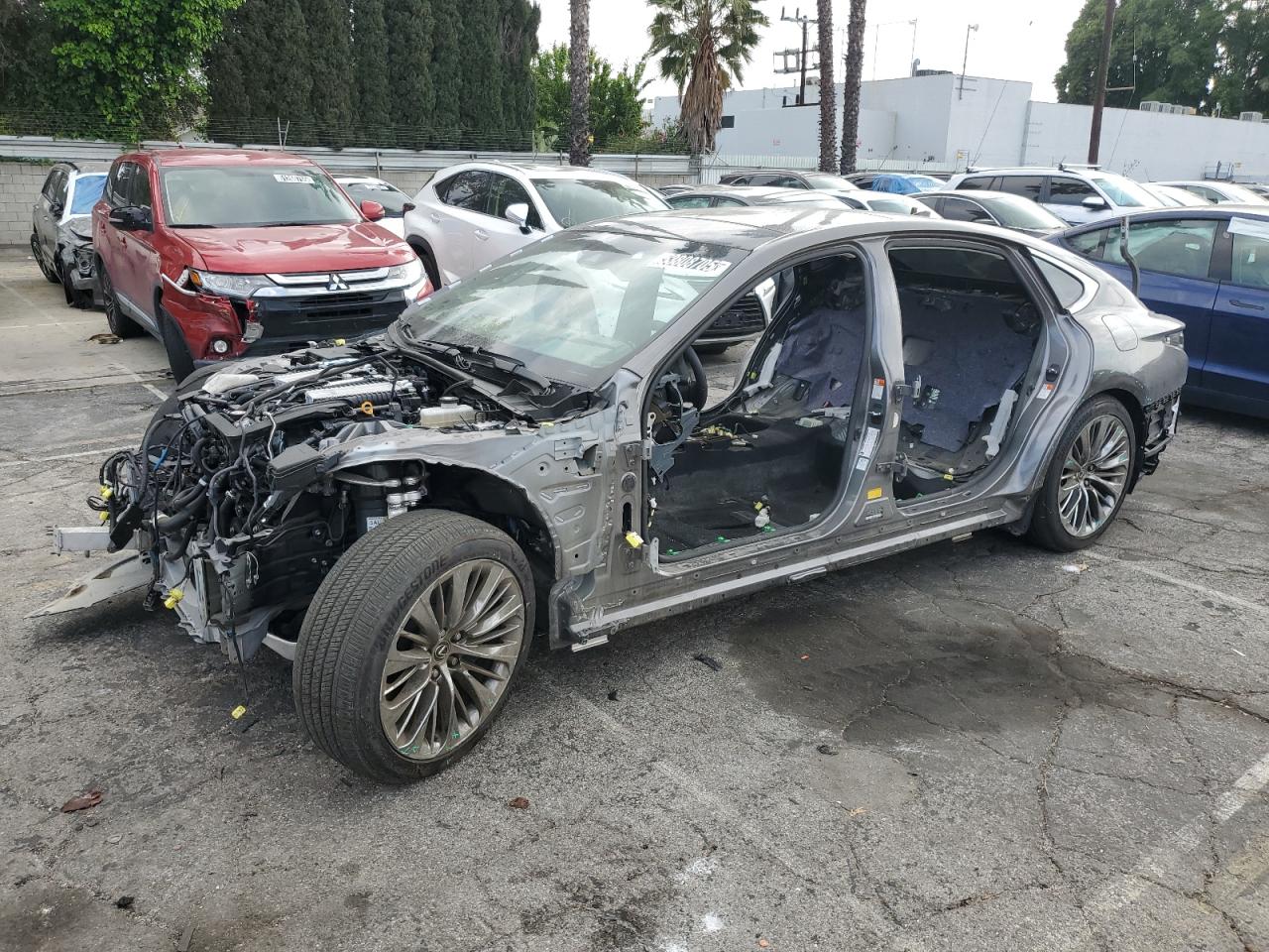 2023 Lexus LS 500, VIN JTHD51FF0P5018885 — Фото с аукциона