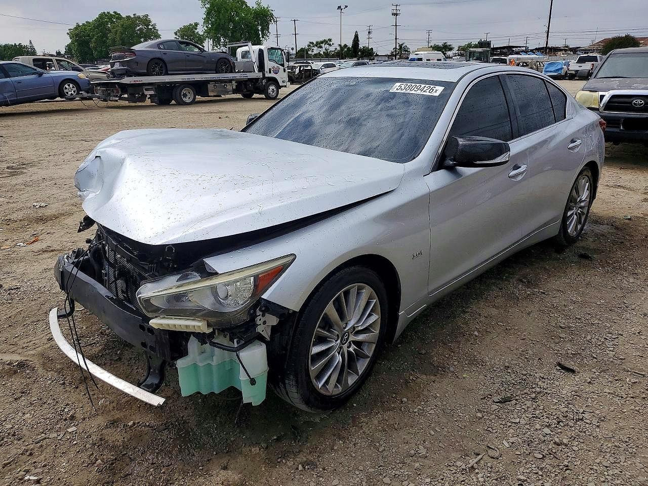 2018 Infiniti Q50 Luxe, VIN JN1EV7AP6JM352346 — Front end