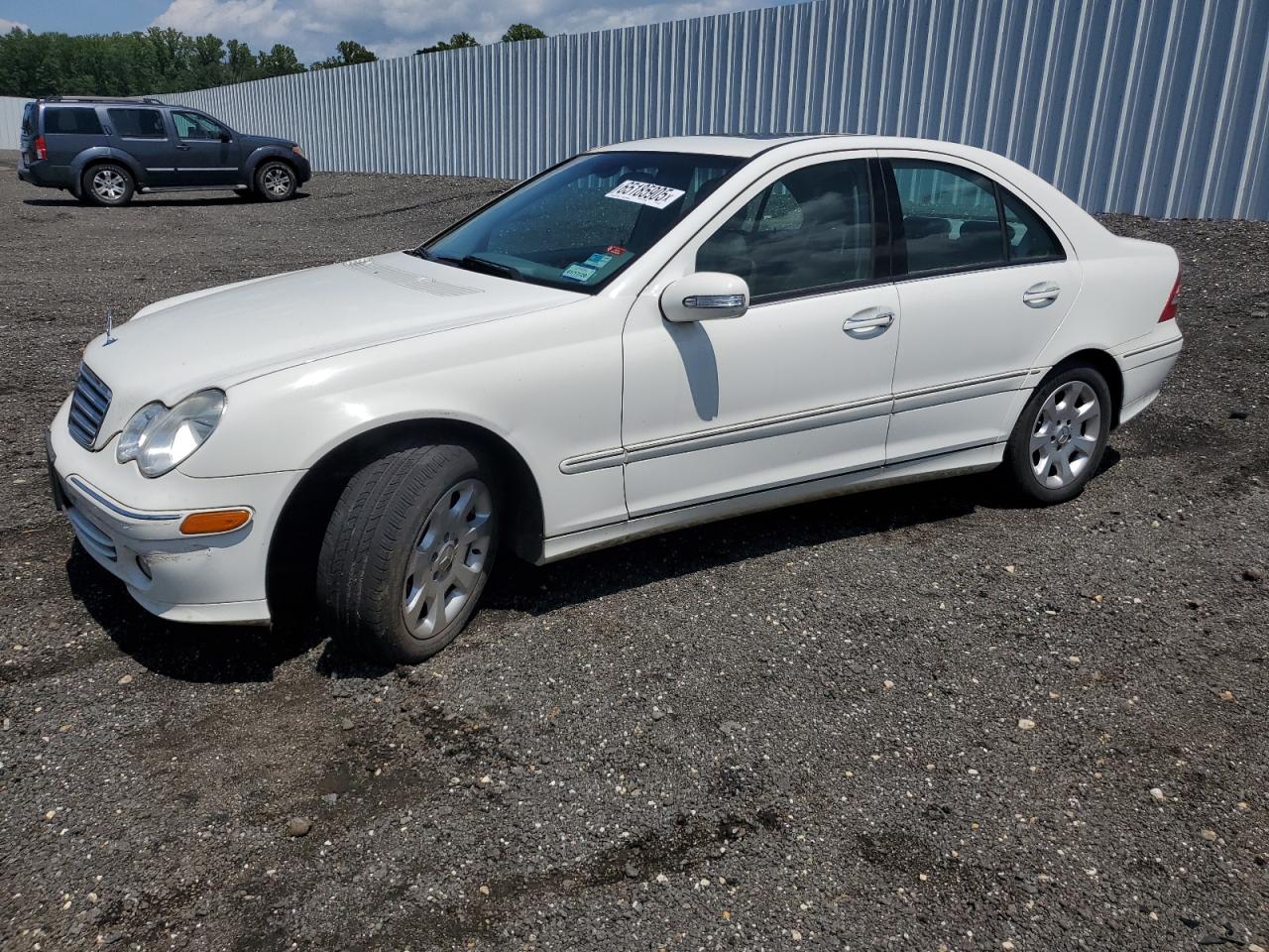 2006 Mercedes-Benz C 280 Luxury, VIN WDBRF92HX6F756596 — Minor dents and scratches