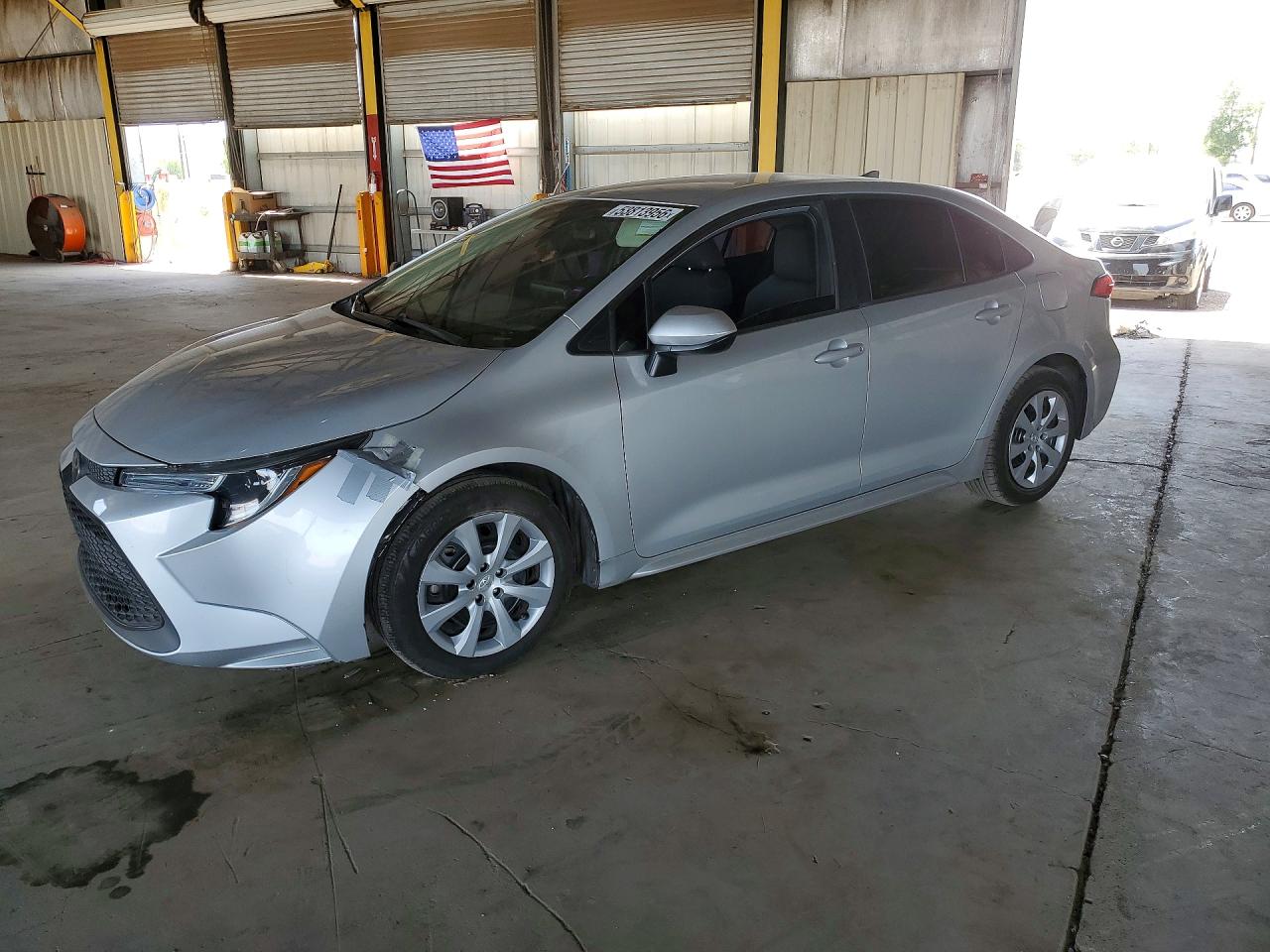 2022 Toyota Corolla LE, VIN 5YFEPMAE4NP273586 — Перед