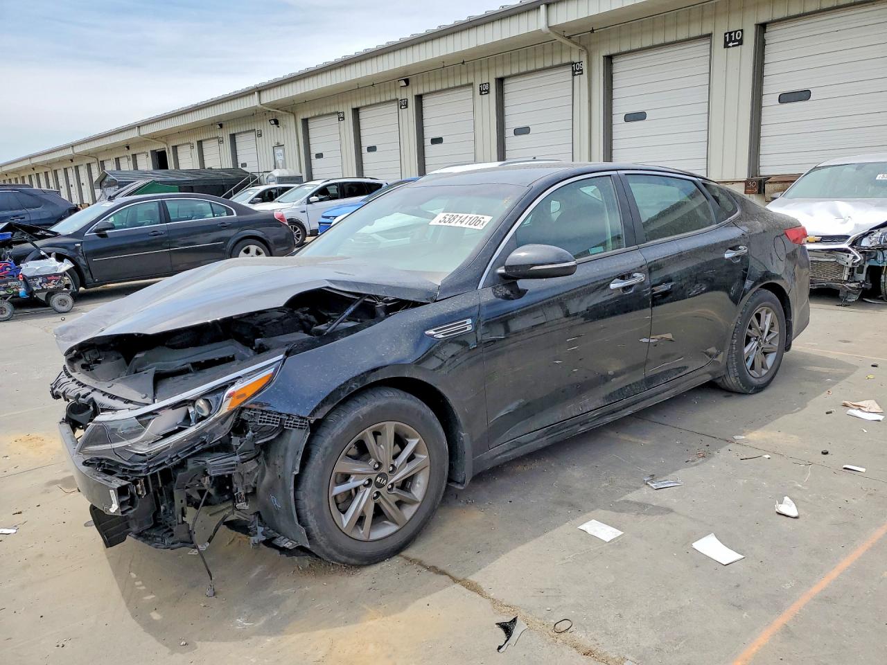 2019 Kia Optima LX, VIN 5XXGT4L39KG335956 — Front end