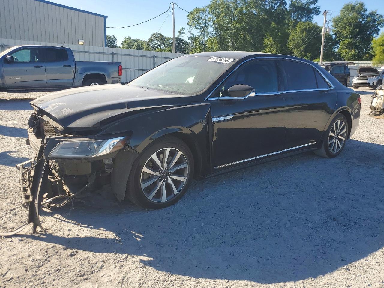 2017 Lincoln Continental Livery, VIN 1LN6L9UK4H5605182 — Front end