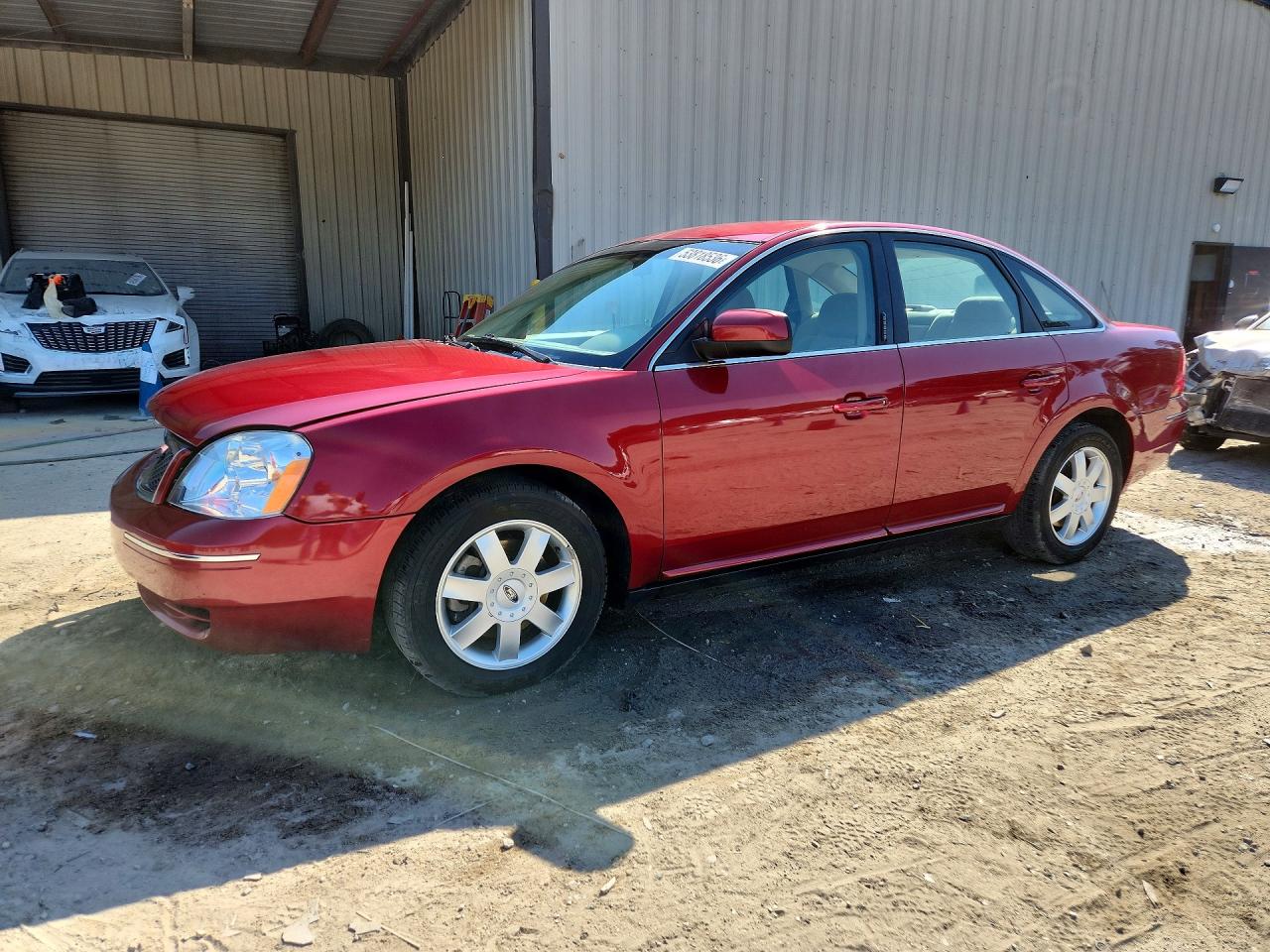 2006 Ford Five Hundred SE, VIN 1FAFP23146G164945 — Front end