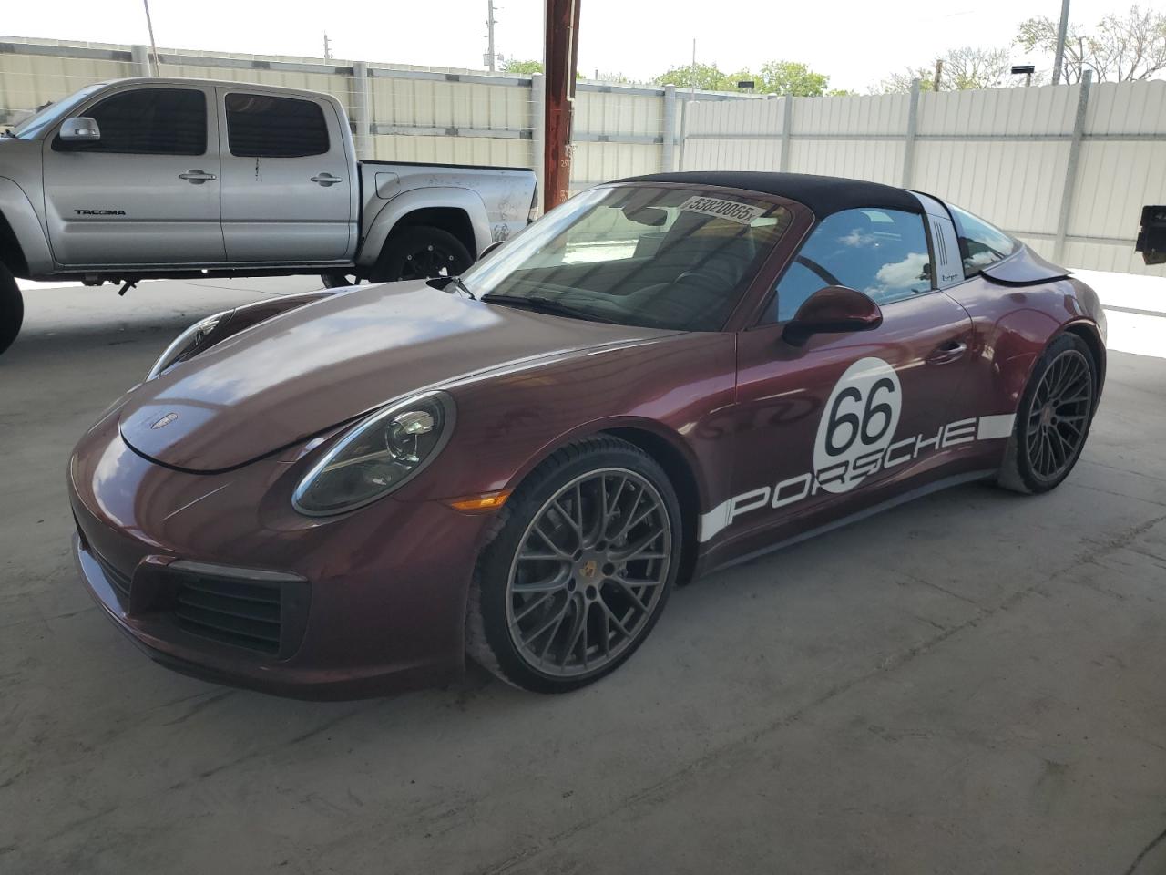 2019 Porsche 911 4, VIN WP0BA2A90KS120144 — Minor dents and scratches