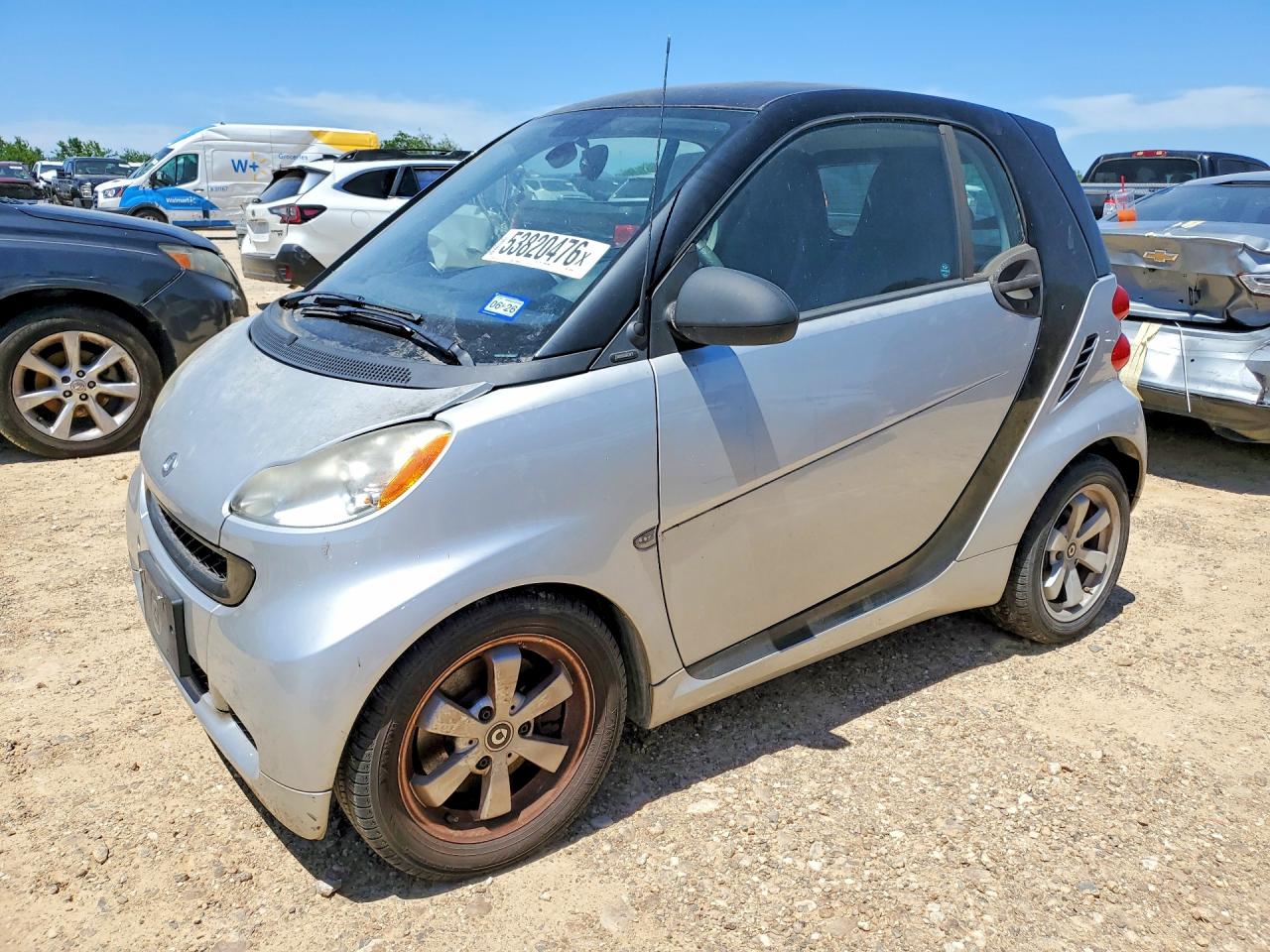 2012 Smart fortwo Pure, VIN WMEEJ3BA7CK568007 — Minor dents and scratches