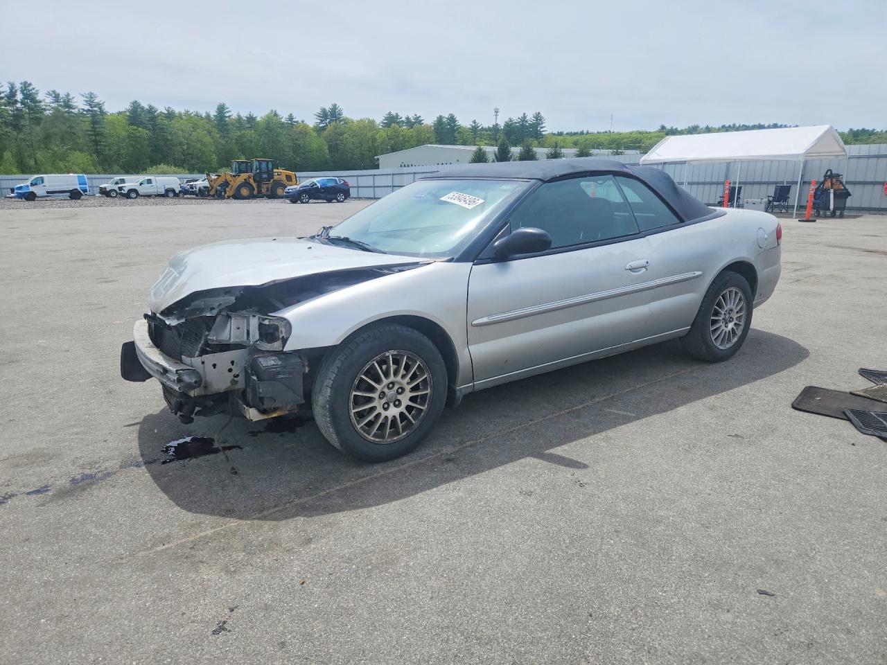 2004 Chrysler Sebring LXi, VIN 1C3EL55R84N318544 — Front end
