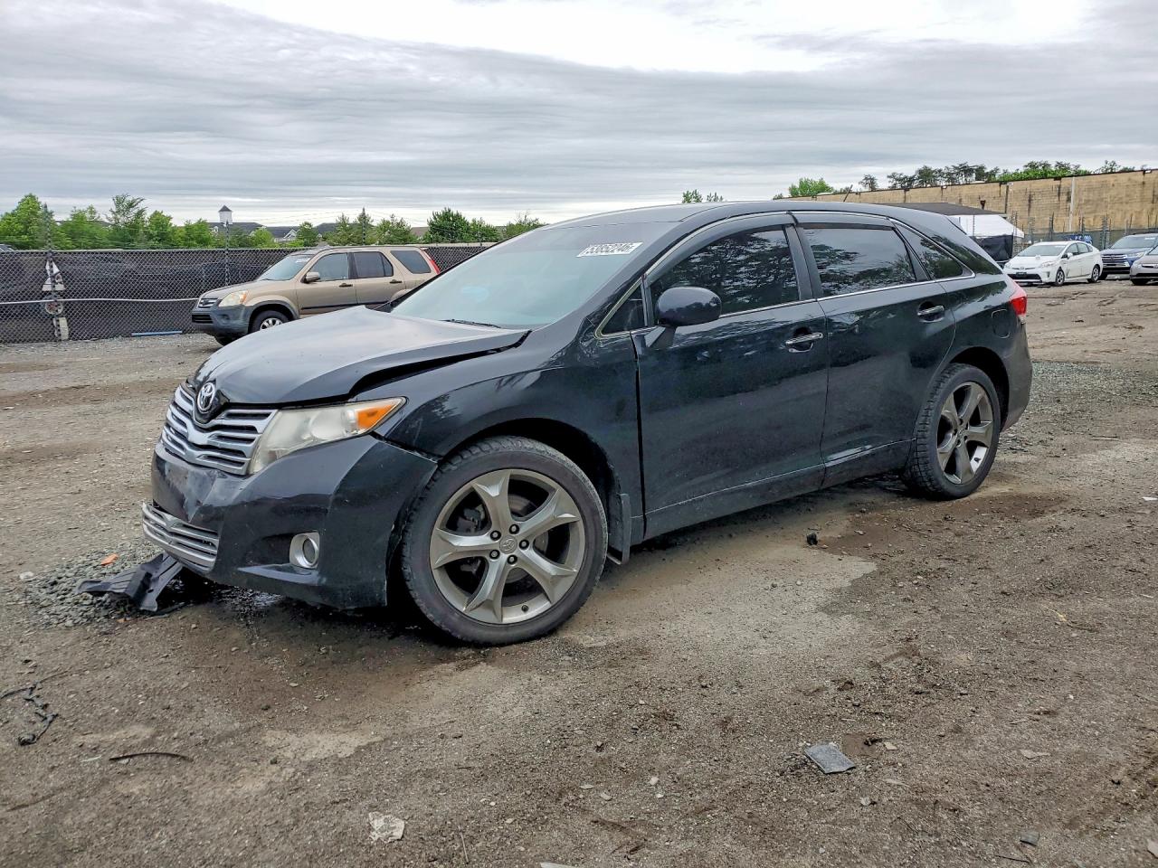 2010 Toyota Venza, VIN 4T3BK3BB9AU043834 — Front end