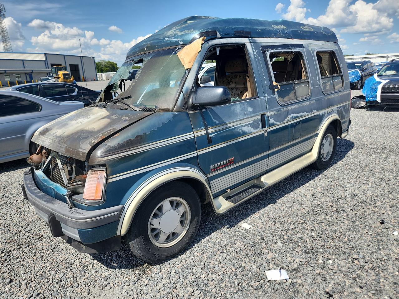 1994 GMC Safari, VIN 1GDEL19W6RB545756 — Burn
