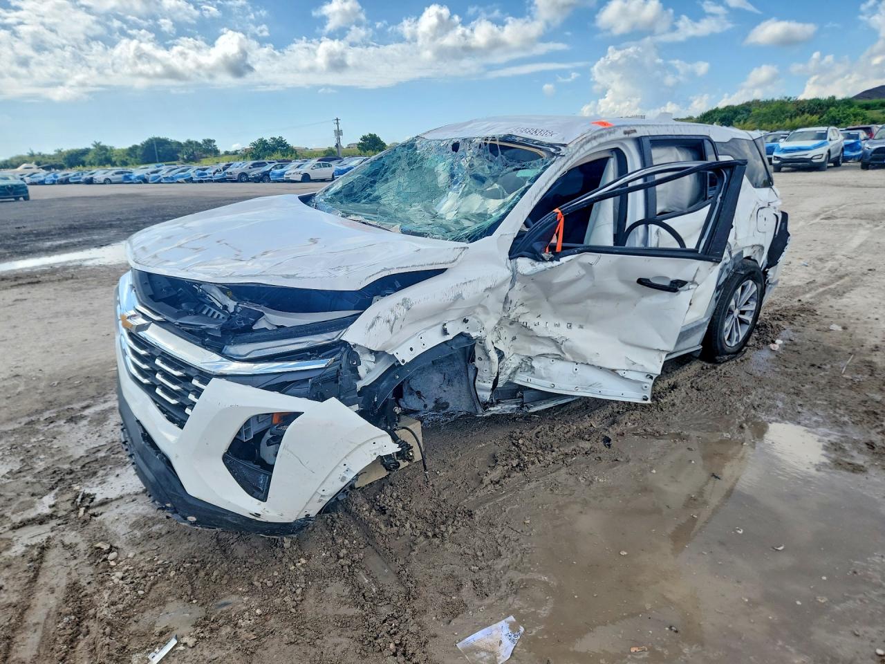 2026 Chevrolet Equinox FWD LT, VIN 3GNAXHEG3TL290432 — All over