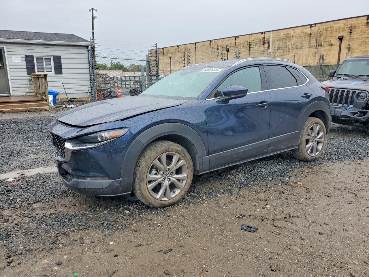 2021 Mazda CX-30 Premium, VIN 3MVDMBDL6MM303498 — Front end