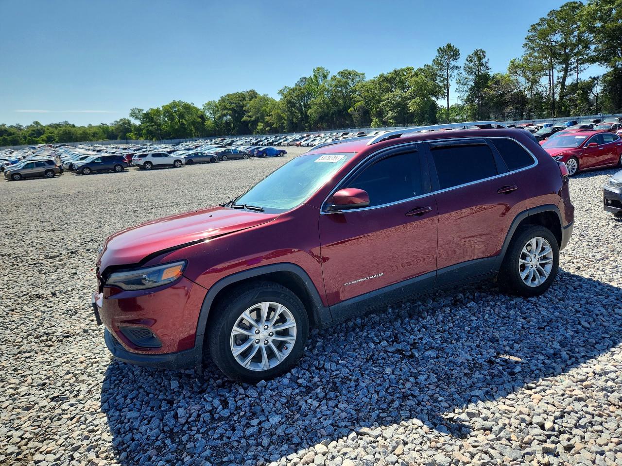 2019 Jeep Cherokee Latitude, VIN 1C4PJLCB7KD487753 — Front end