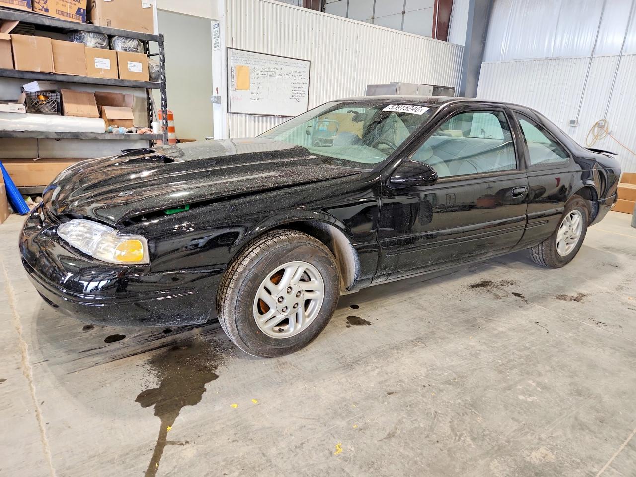 1997 Ford Thunderbird LX, VIN 1FALP62W2VH114464 — Rear end