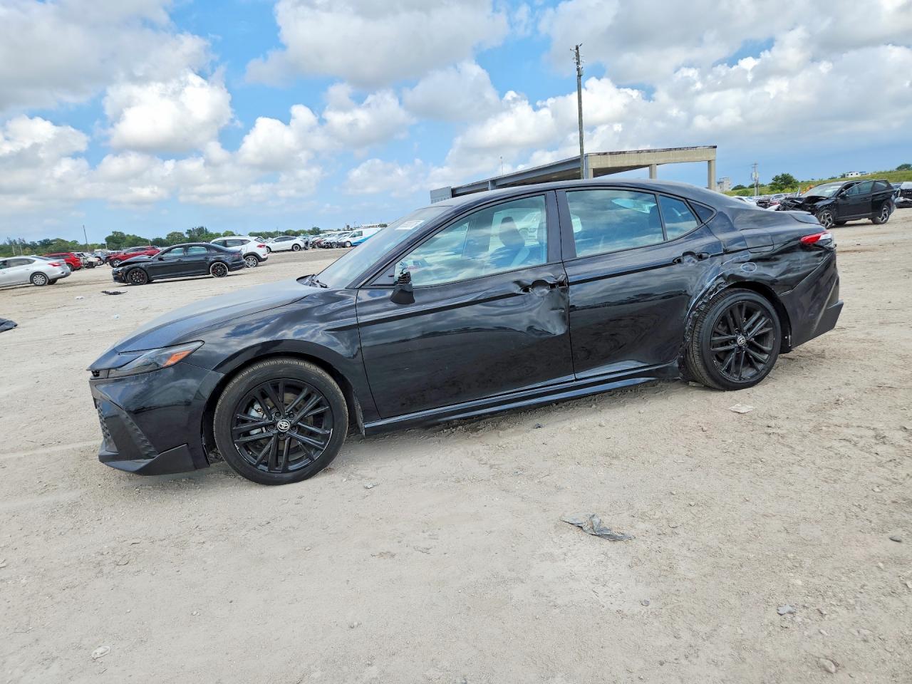 2025 Toyota Camry SE, VIN 4T1DAACK7SU036308 — Фото с аукциона 1 of 6